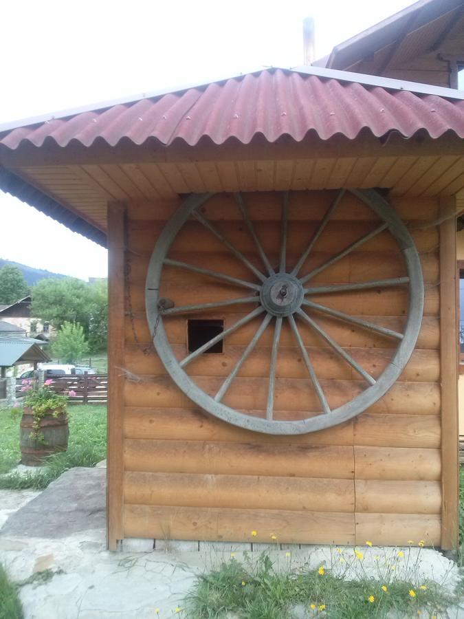 Starovitska Hata - Ethno-Cottage 韦尔霍维纳 外观 照片